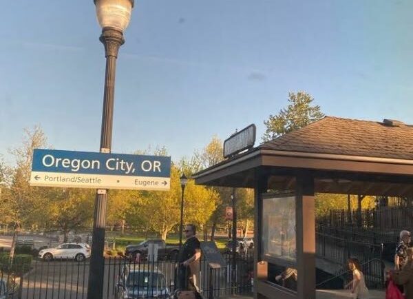 Oregon City Station fro the train to Portland