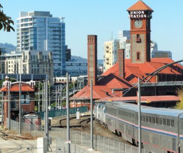 Train to Portland – An easy Low Priced Tour